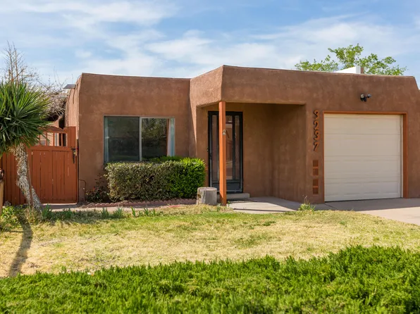 3237 Corona Dr NW, Albuquerque, NM 87120