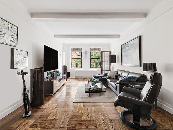 2nd image of 32 W 82nd St #4AE