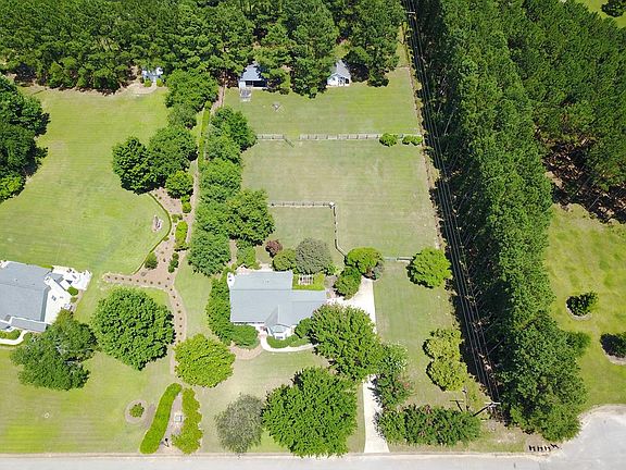 2nd image of 323 Hopeland Farm Dr