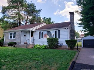 17 Hawthorne St, New Britain, CT 06053