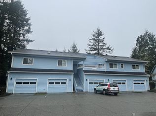 1445 Seacrest Ln APT 1, Brookings, OR