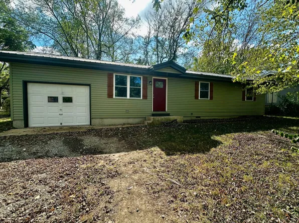 304 Lura Dr, Marshfield, MO 65706