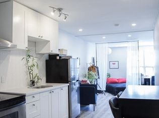 259 Lakeshore Rd E #5, Mississauga, ON L5G 1G8