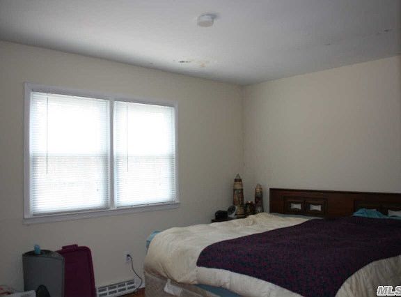 5th image of 61 Harding St