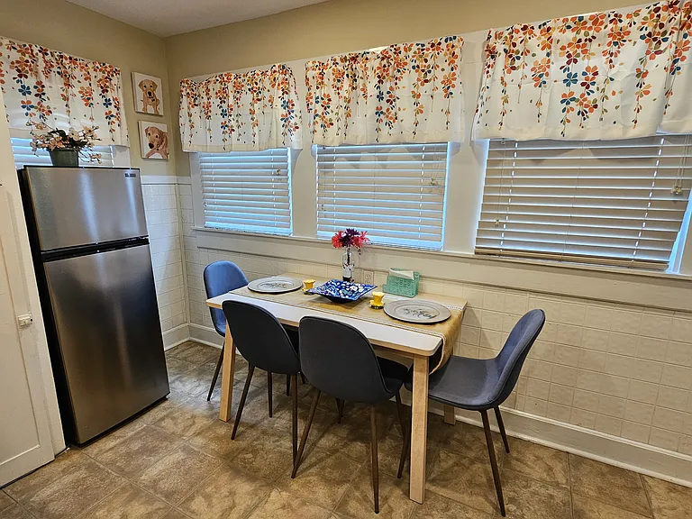 1026 Euclid St #1 — Photo 11