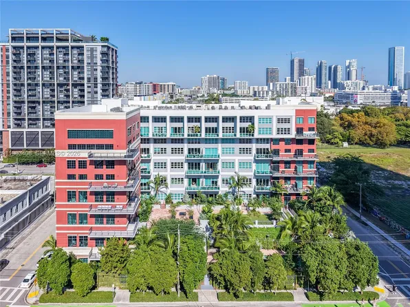 1749 NE Miami Ct APT 605, Miami, FL 33132