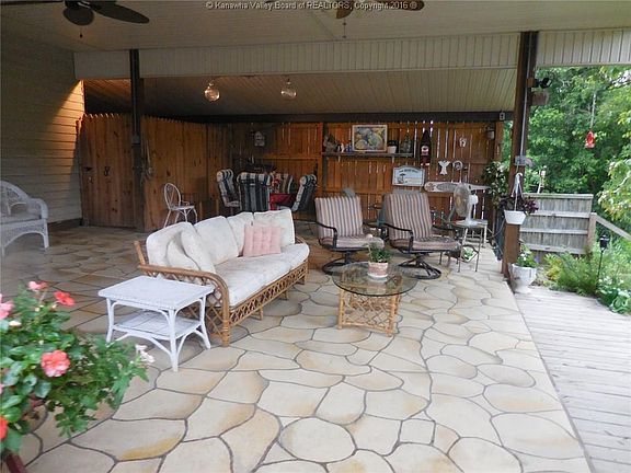 5th image of 128 Riverview Dr