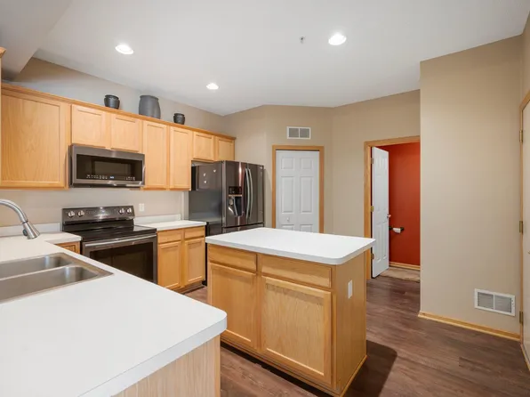 1471 111th Dr NE Unit B, Blaine, MN 55449