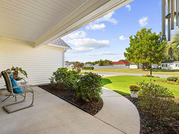 4th image of 202 Aquila Ct.