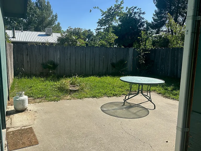 8285 Buena Vista Ave — Photo 10