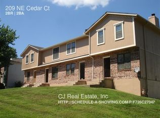 209 NE Cedar Ct, Blue Springs, MO 64014