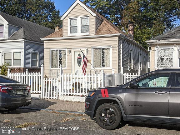 2nd image of 57 Pineview Ave