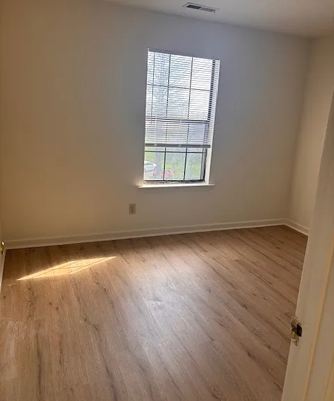 509 Oakwood Ave #9 — Photo 6