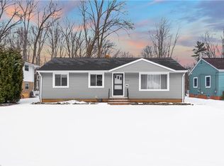 27904 Lincoln Rd, Bay Village, OH 44140