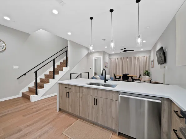 2813 Weisenberger St, Fort Worth, TX 76107