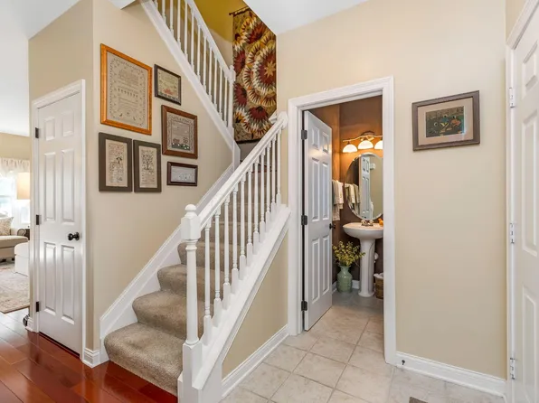 3933 Hill Park Rd, Hilliard, OH 43026
