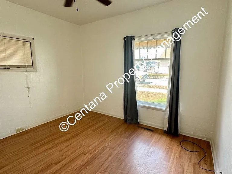 1528 A St — Photo 7