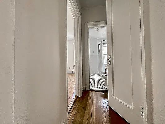 5th image of 187 Pinehurst Ave APT 4J
