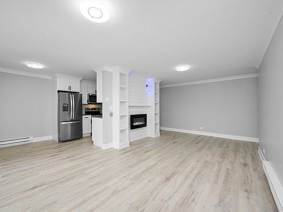 4th image of 9721 S Keeler Ave APT 103