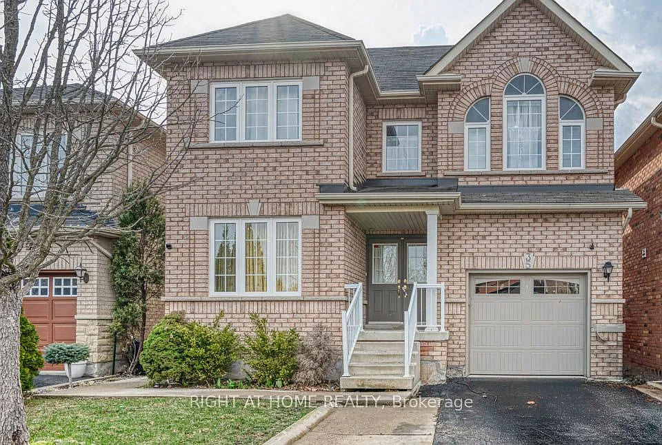 35 Echoridge Dr #BASEMENT