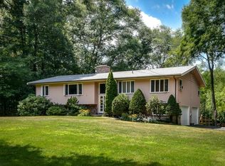 21 Edgewater Dr, Dover, MA 02030