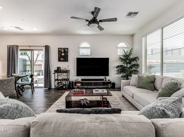 2736 S CAVALIER Drive #101, Gilbert, AZ 85295