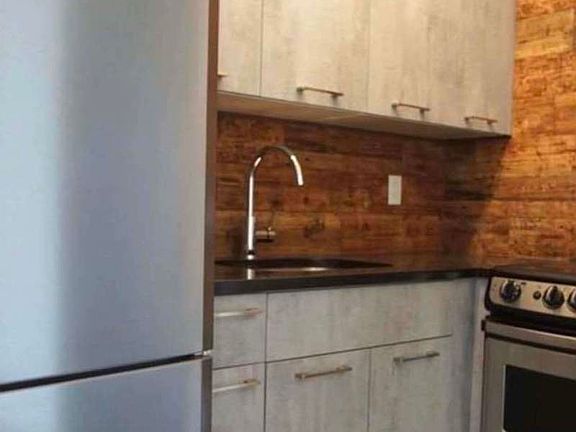 5th image of 1185 Gates Ave #2LA