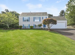 295 Raymond Rd, Plymouth, MA 02360