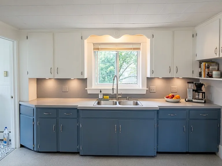 6 Center St #2 — Photo 2