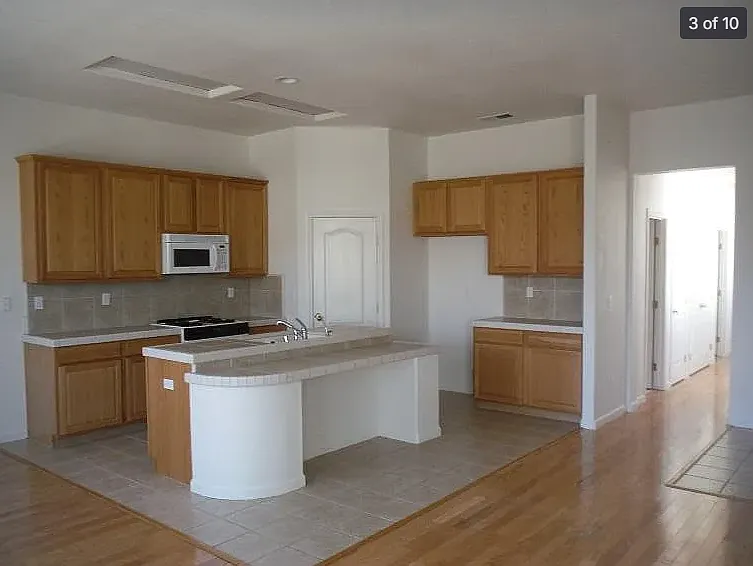 2254 Independence Pl — Photo 3
