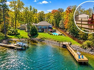 1305 Rock Island Rd, Gilbert, SC 29054