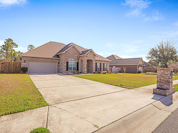Double Gate Access to the Backyard for that awesome boat of yours!