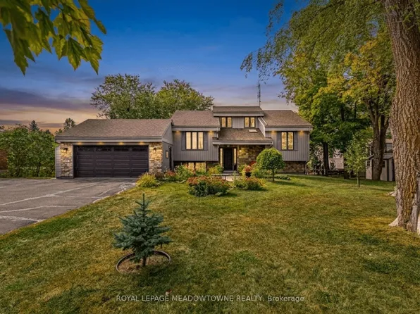 8388 9th Line, Halton Hills, ON L0P 1K0