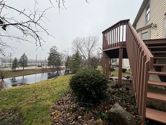 5th image of 6732 Lakeview Ct
