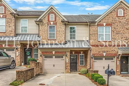 1025 Richmond Park Dr Photo 1