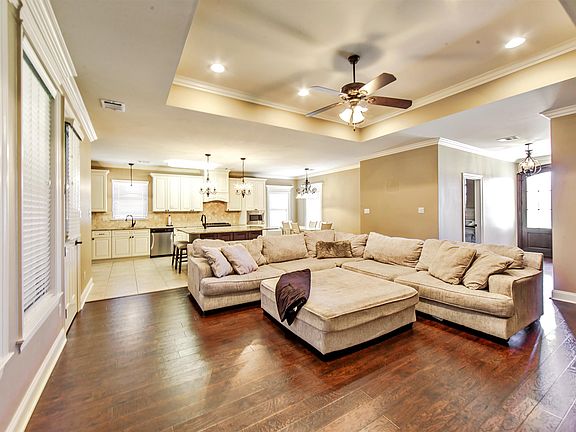 4th image of 190 Orange Grove Rd