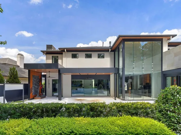 15 Regent Square The, Woodlands, TX 77381