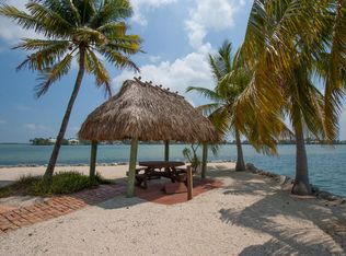 17017 Bonita Ln W, Sugarloaf Key, FL 33042