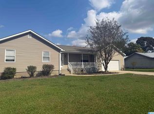 2626 Rexford St, Hokes Bluff, AL 35903