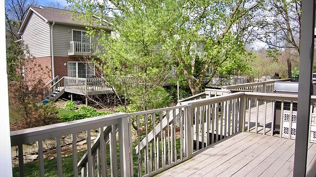 2nd image of 110 Willow Creek Ln