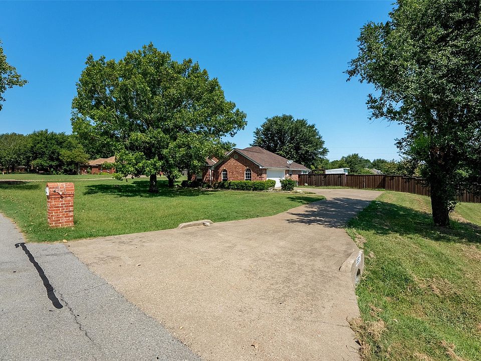 1st image of 3651 Willow Creek Dr
