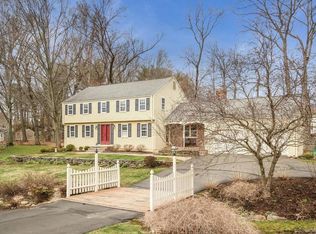 41 Coach Rd, Glastonbury, CT 06033