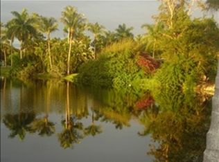 633 Bougainvillea Rd, Naples, FL 34102