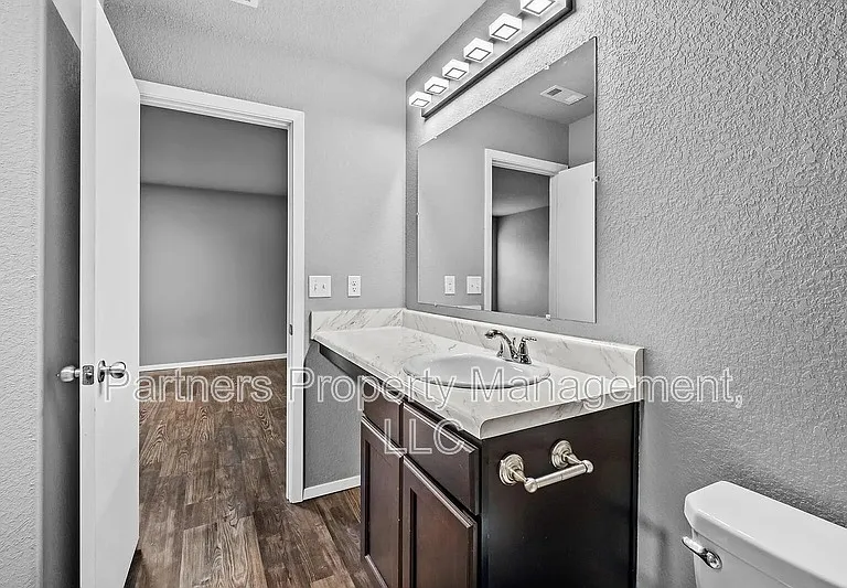 234 E Anabranch Ct #1 — Photo 12