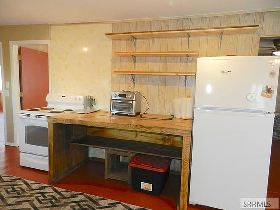 5th image of 36 Blue Camas Rd