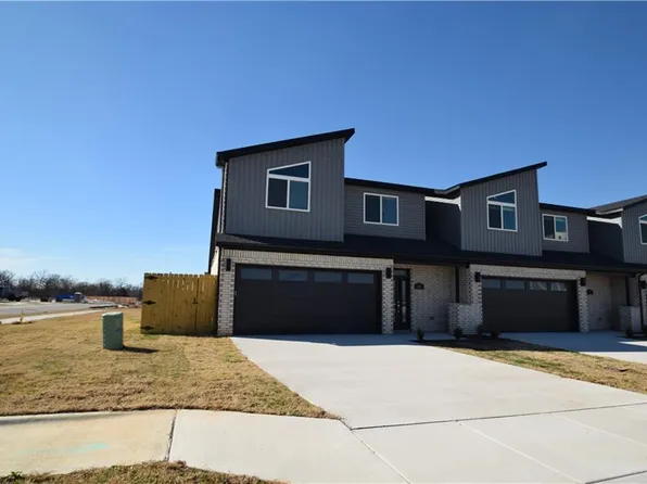 401 Azurite Rd, Centerton, AR 72719