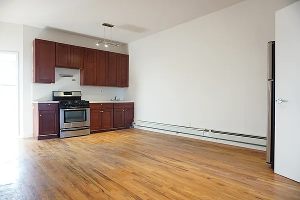 Rented by Rennit Inc. | media 22