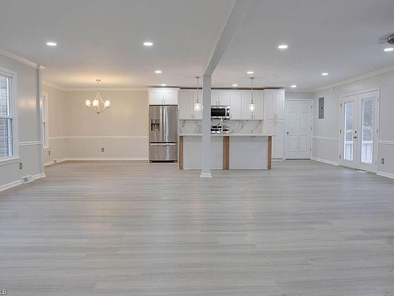 4th image of 3804 Hardwick Dr