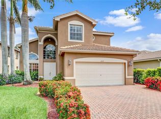 2137 Isla De Palma Cir, Naples, FL 34119