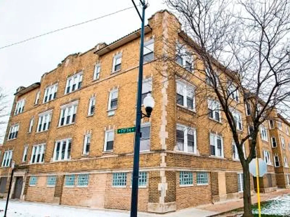 701 S Karlov